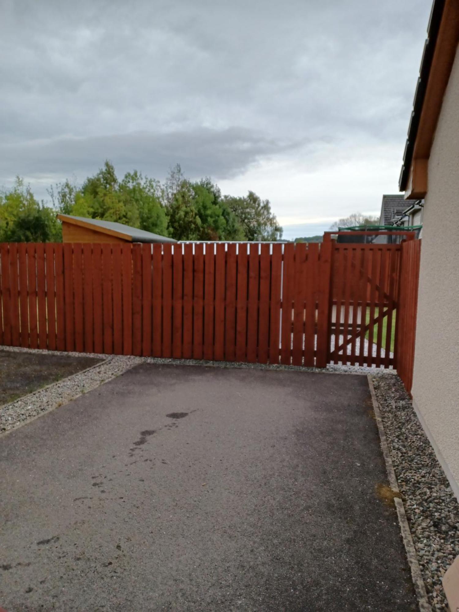 Modern 2 Bedroom Semi Detached House With Own Private Driveway Inverness Eksteriør billede